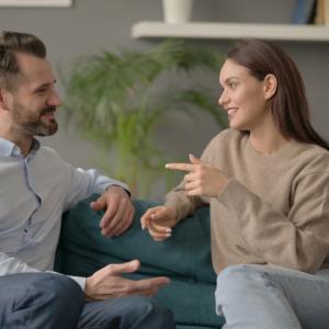 Виц за тъща: Мила, майка ти има чувство за хумор