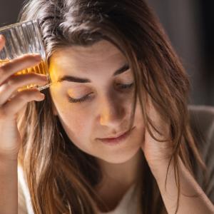 Дори малки количества алкохол повишават кръвното налягане