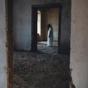Минута за наука: Откриха края на Млечния път, защо старите сгради изглеждат обитаеми от духове и други интересни новини