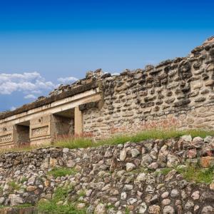 Откриха мистериозен лабиринт под църква в Мексико