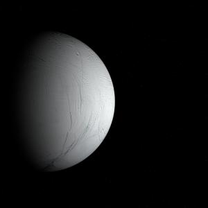 Енцелад, леденият спътник на Сатурн, може да поддържа океан, годен за живот