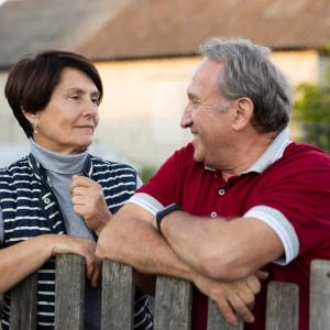 Виц: Пено, ти да не си ми изневерила с философа на селото?