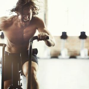 Ругаенето на глас ни прави физически по-силни