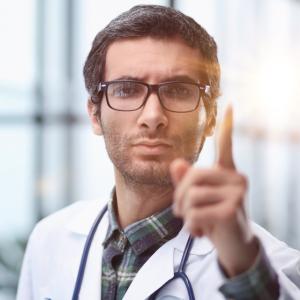 Виц: Докторе, скоро ли ще ми падне температурата?