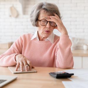 Виц: Общото между погледа на тъща и счетоводителка