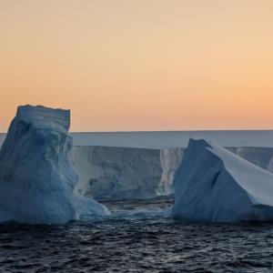 Промените в най-големия айсберг в света са видими от космоса