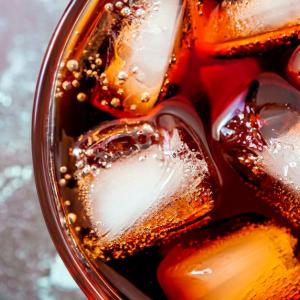 Виц: Любовният ми живот е като Coca-Cola