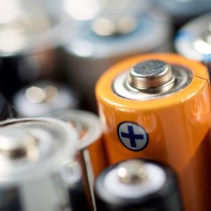 Винена киселина може да помогне за рециклирането на метали от батерии 