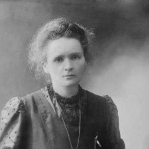 Тялото на Мария Кюри било толкова радиоактивно, че тя била погребана в ковчег, облицован с олово