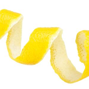 Ето защо не бива да изхвърляте корите от лимона