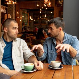 Виц: Как преживяваш буриите в брака?