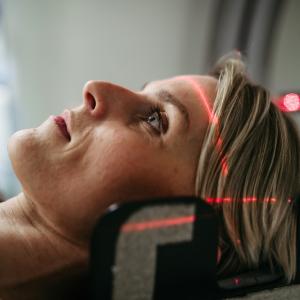 Смъртните случаи от рак на дебелото черво при млади възрастни са концентрирани в една група