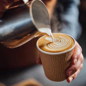 Кофеиновите напитки могат да помогнат за защитата на мозъка