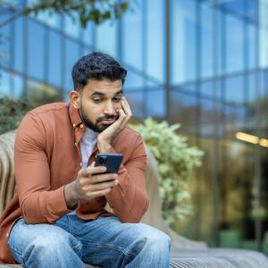 Ако един мъж вече не обича, той често повтаря тези 6 фрази