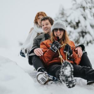 Срок на годност: 3 знака, че е време да сложите край на приятелството