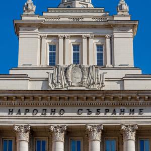 Виц: 95% от българите са доволни от заплатата си