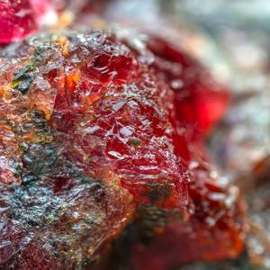 Древните тектонични зони са ключ към откриването на редкоземни елементи