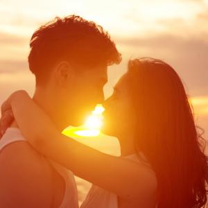 Ултравиолетовата светлина засилва сексуалните ни желания