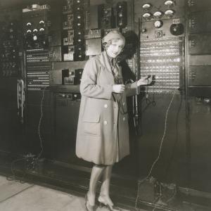Забравените професии – телефонистки