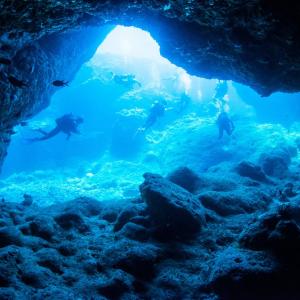 Мистериозният свят на подводните пещери