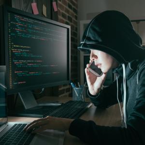 Виц: Отвлечената тъща