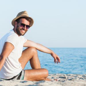 Виц: Тъщата се къпе в морето