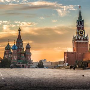 Виц: Как да протестирате в Русия, без да ви арестуват