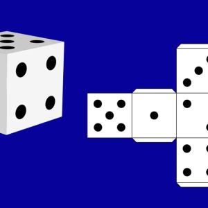 Защо сборът от противоположните страни на зара винаги е седем?