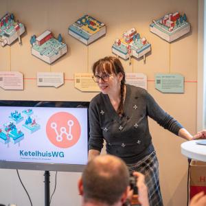 Енергийните общности работят в Европа. Какво ги спира в България?