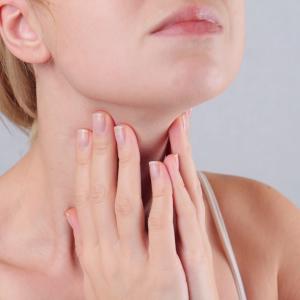 7 симптома на заболяване на щитовидната жлеза, които не бива да пренебрегвате