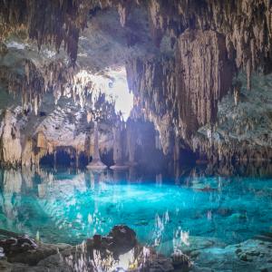 Водолази откриха най-голямата пещера в света, пазеща тайни на маите