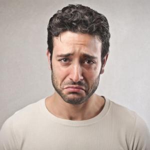 Да се справим със силните емоции, като използваме прост езиков трик