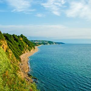 Управляващите искат да улеснят застрояването на планините и Черноморието