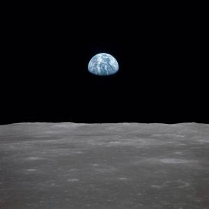 5 февруари 1971 г. – „Аполо 14“ каца на Луната