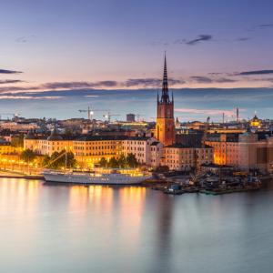 Да си беден излиза скъпо