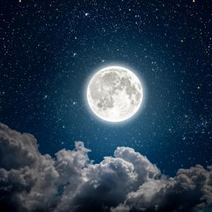 Луната се отдалечава от Земята