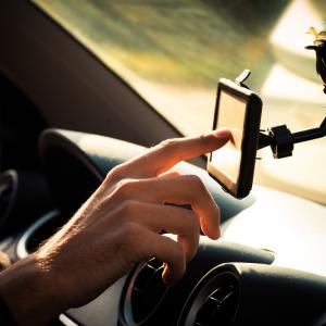 Не ползвайте картата на вашия смартфон в движение