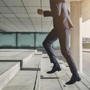 Истинската причина да започнете да пълнеете с възрастта 