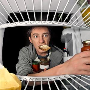 Осем вкусни неща, които можете да похапнете вечер с чиста съвест