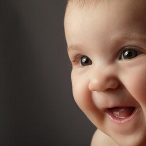 Бебетата категорично различават доброто от злото