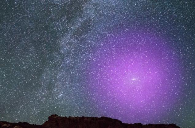 Ето как щеше да изглежда нашето небе, ако виждахме гигантското хало на Андромеда