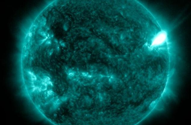 Рекорден брой петна са избили по Слънцето през юни, което поражда опасения за предстоящи космически бури