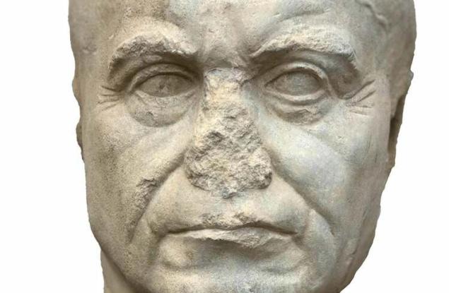 Археолози откриха забележителна мраморна глава в древния град Тапосирис Магна в Египет