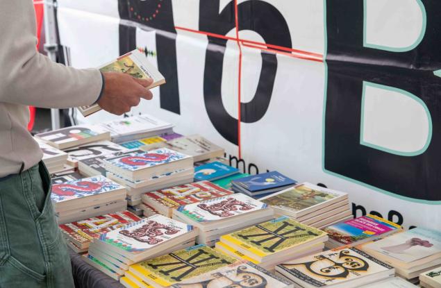 Над 3 тона пластмаса събра кампанията „Книги за смет“ в първия си етап за 2026 г.