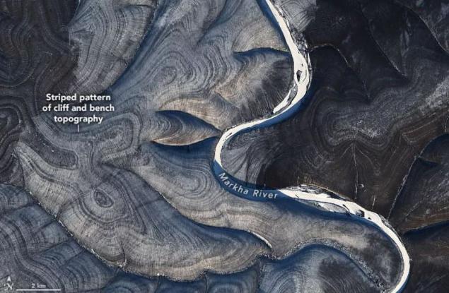 Сателитни снимки показват един мистериозно нагънат пейзаж в сибирската част на Арктика