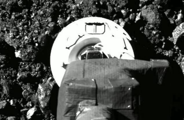 Видео: Забележителният момент, в който NASA каца на астероида Бену