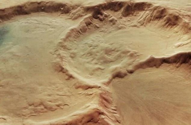Невероятни снимки разкриват мистериозен троен кратер на Марс