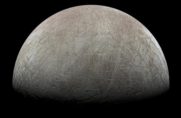  „Джуно“ прелетя изключително близо край юпитеровия спътник Европа