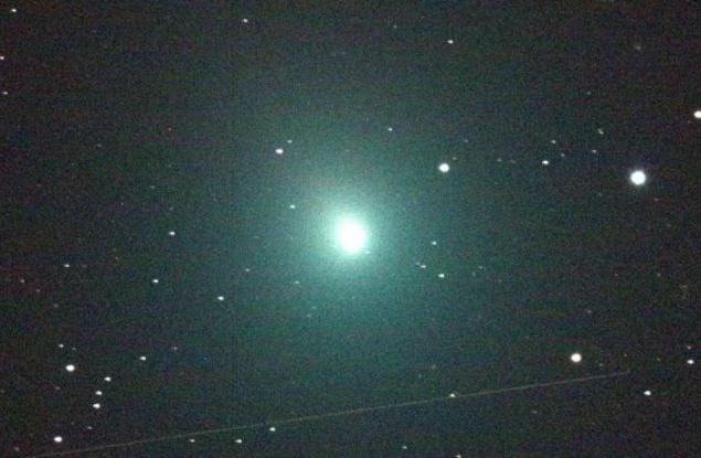 Скоро тази необичайно ярка комета може да освети небето почти като полумесец