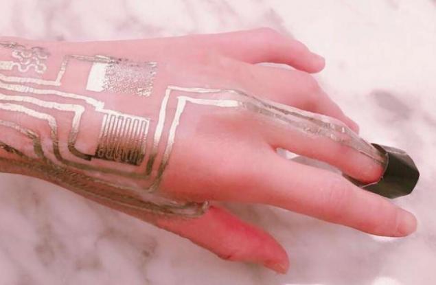 Електронните схеми вече могат да бъдат принтирани директно върху кожата